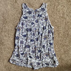 American Eagle Flowy Tank Top